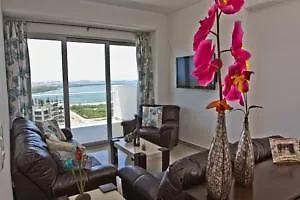 ホテル Barcelona Tower Suite カンクン