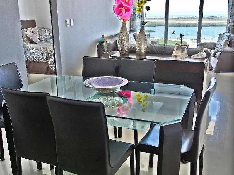*** Hotel Barcelona Tower Suite Cancún Mexico